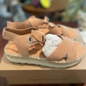 Frye suede sandals. Rose colored suede with silver accents and white sole.